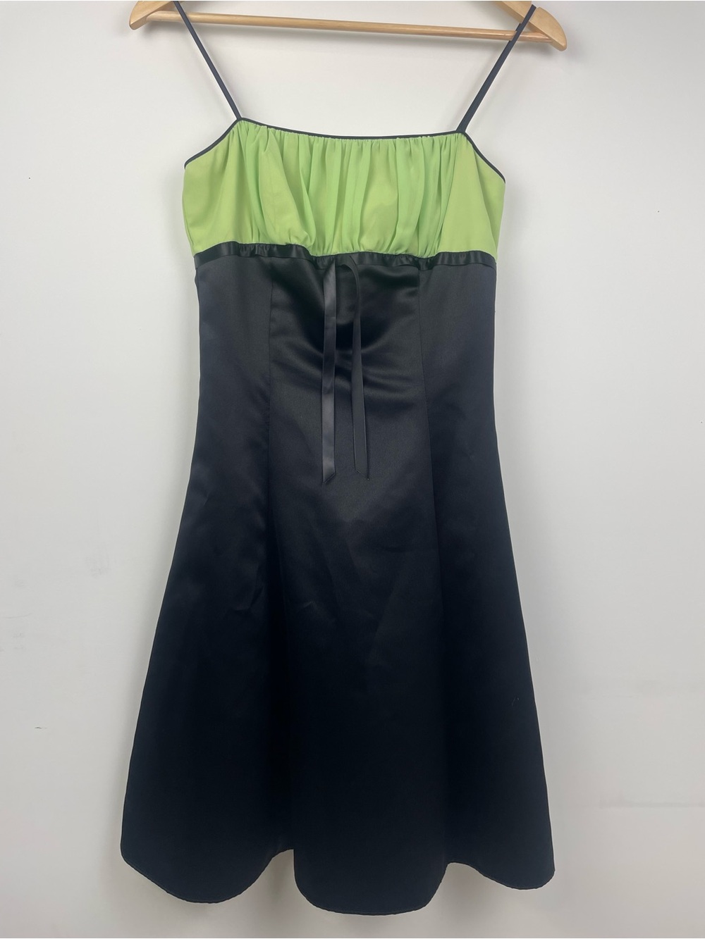 ✨ Vintage Y2K Fairweather Scallop Hem Satin Dress - Small